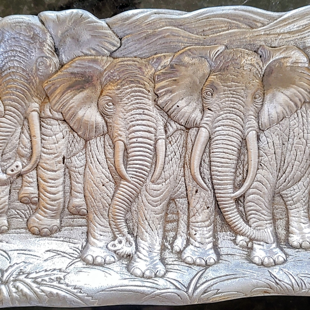 Vintage 1986 Arthur Court Silver Elephant Relief Bread Tray Decorative Serveware - Picture 2 of 12